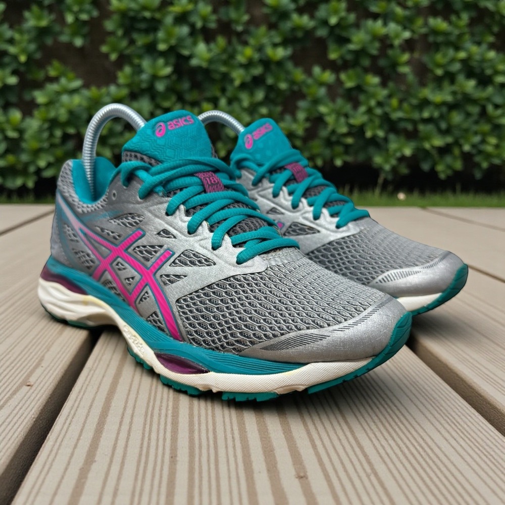 ASICS Women's Size 7.5 Gel Cumulus 18 Running Shoes Silver Teal Pink T6C8N